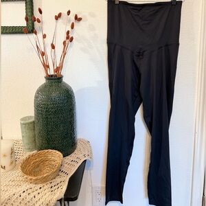 Sleek Black Women's Leggings